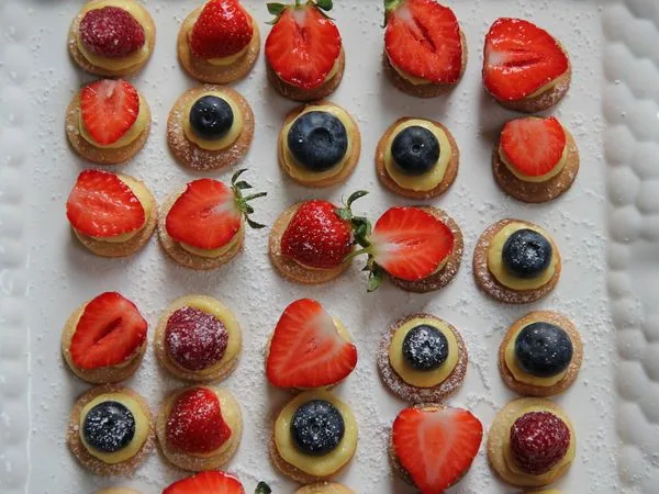 Mini tartelettes aux fruits rouges comme une bouchée gourmande sans gluten