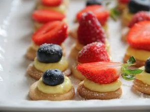 Mini tartelettes aux fruits rouges comme une bouchée gourmande sans gluten