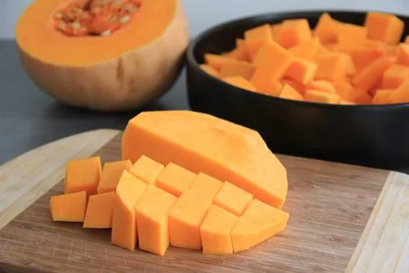 Pâtes sans gluten à la courge et crème à la sauge
