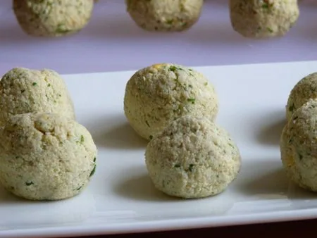 Boulettes : Falafels et dip au yaourt